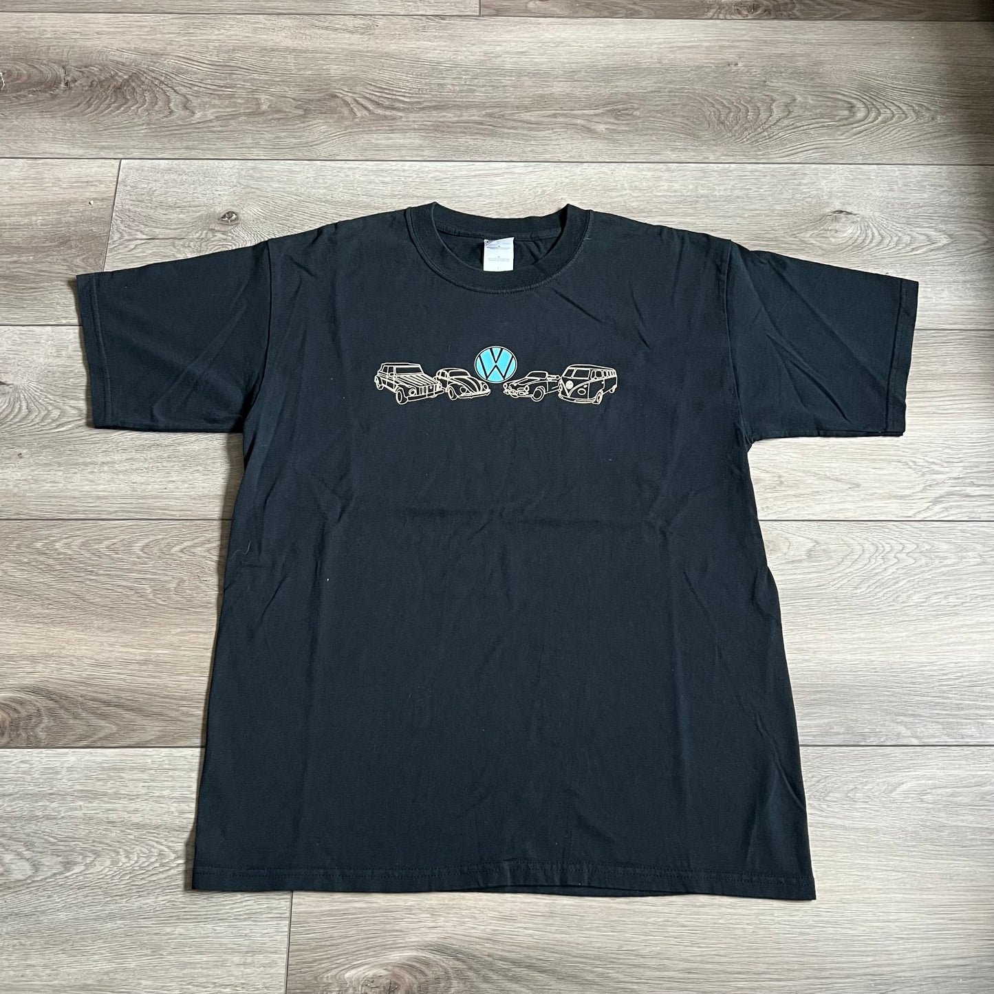 Volkswagen Club of Athens Shirt L